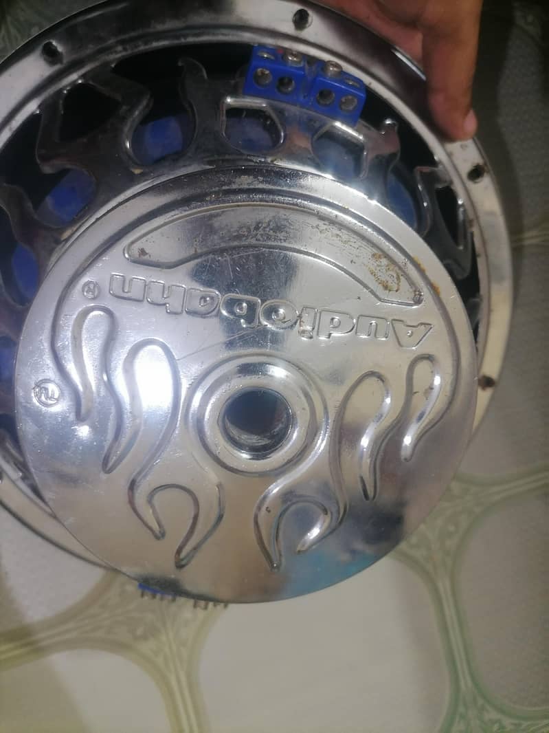 car woofer 2