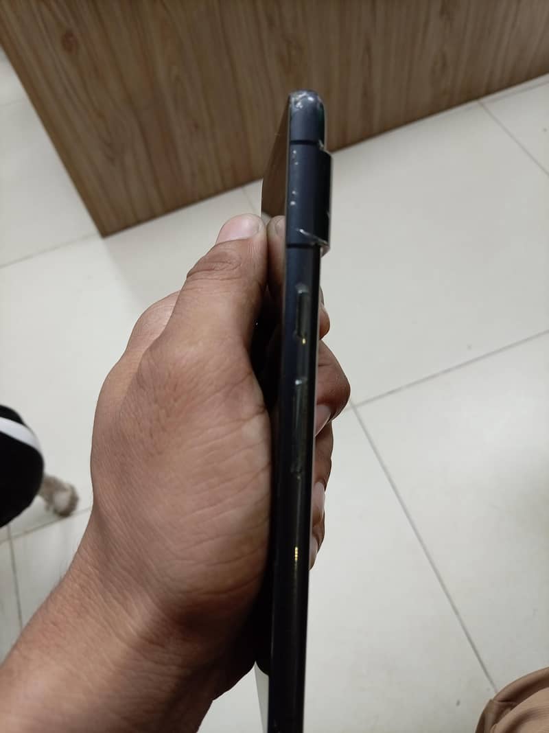 Google Pixel 7 4