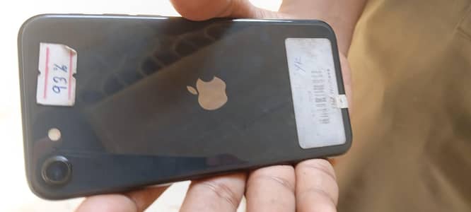 Apple iPhone SE