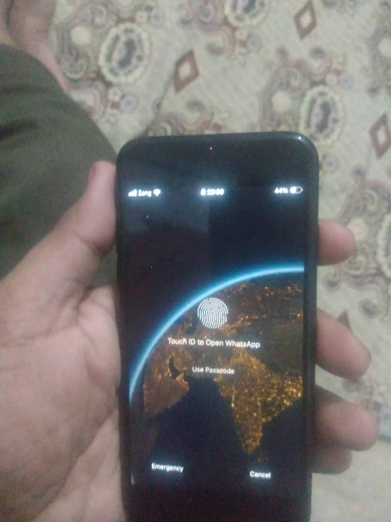 Apple iPhone SE 3