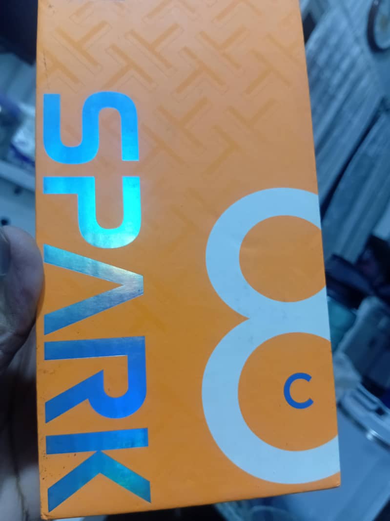 Tecno Spark 8C 3