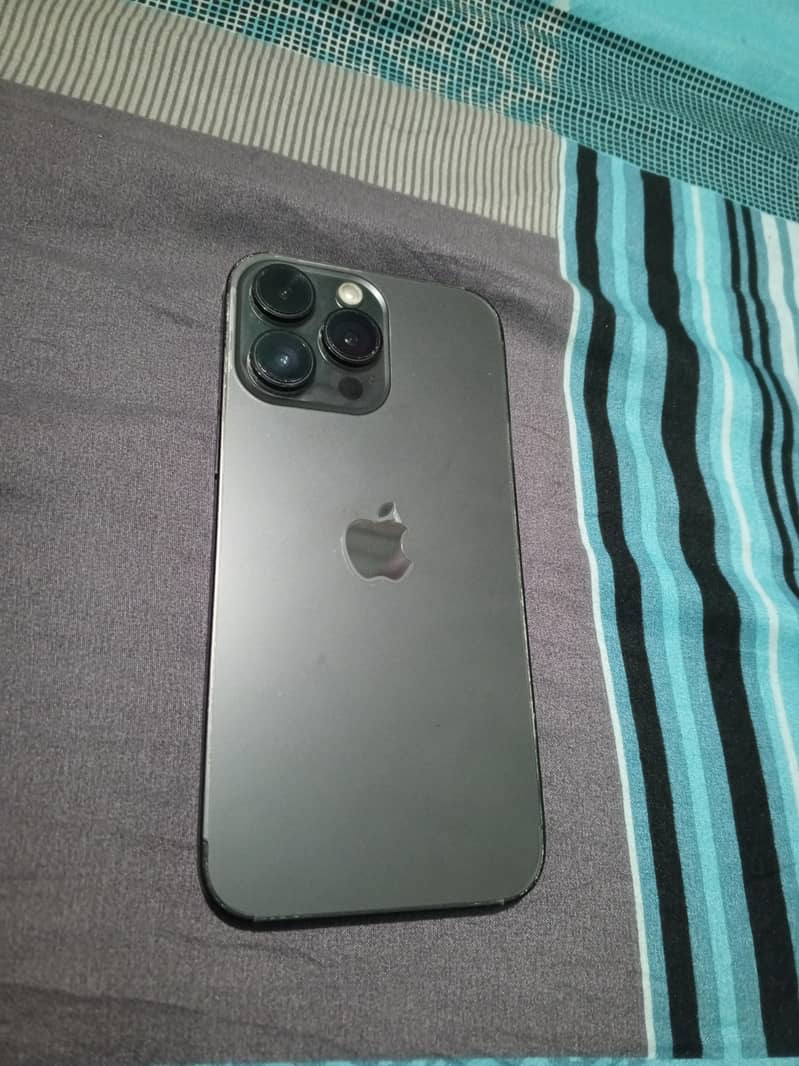 Apple iPhone 14 Pro Max 0