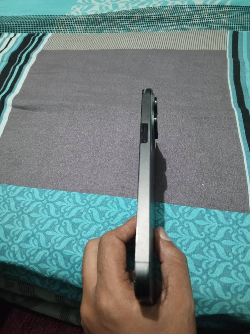 Apple iPhone 14 Pro Max 2