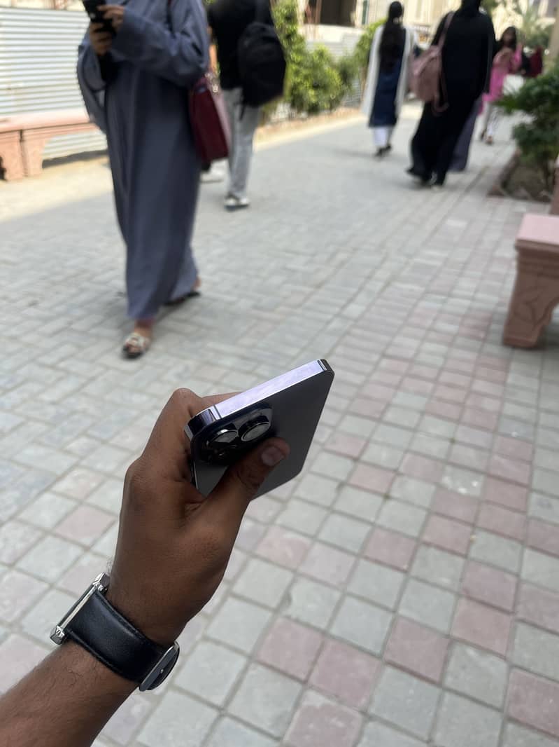 Apple iPhone 14 Pro Max 2