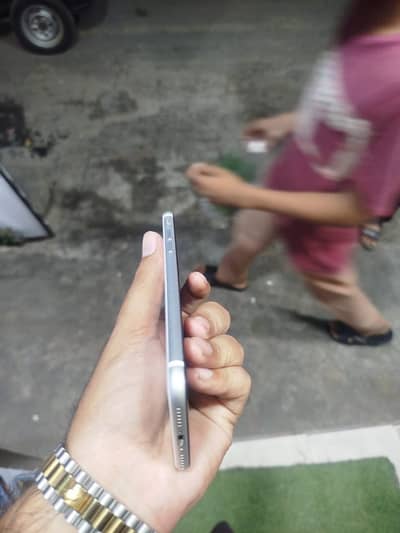 iPhone SE 2022 64 gp pta approved