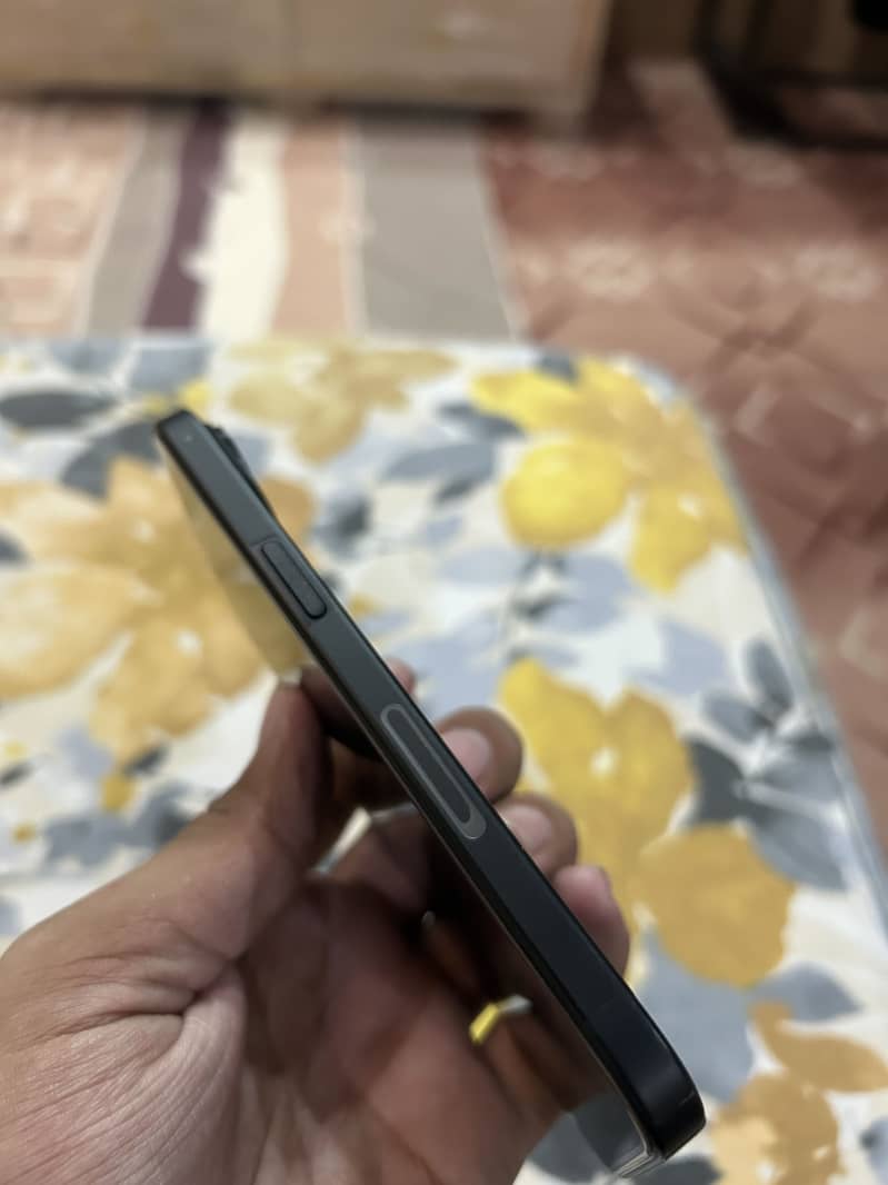 Apple iPhone 15 Jv 3