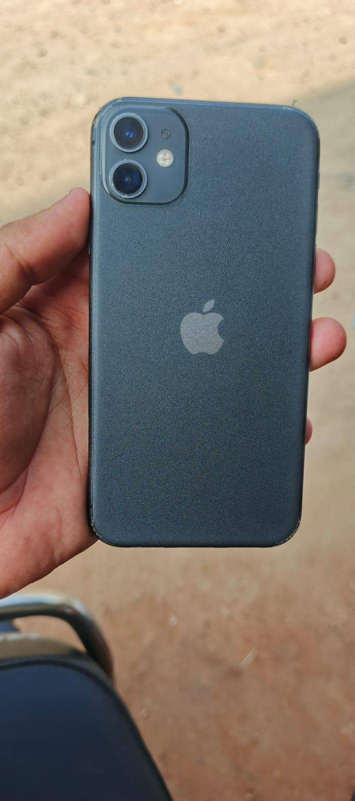 Apple iPhone 11 0