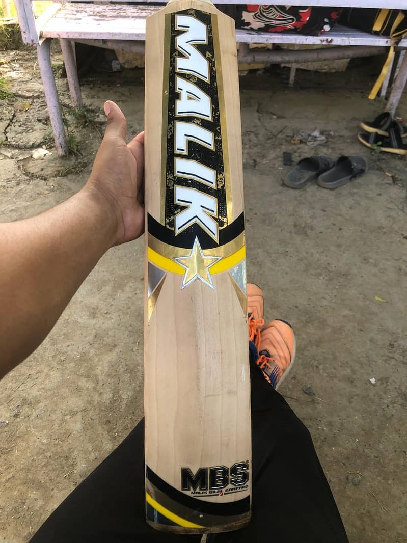 MB Malik Bat 0