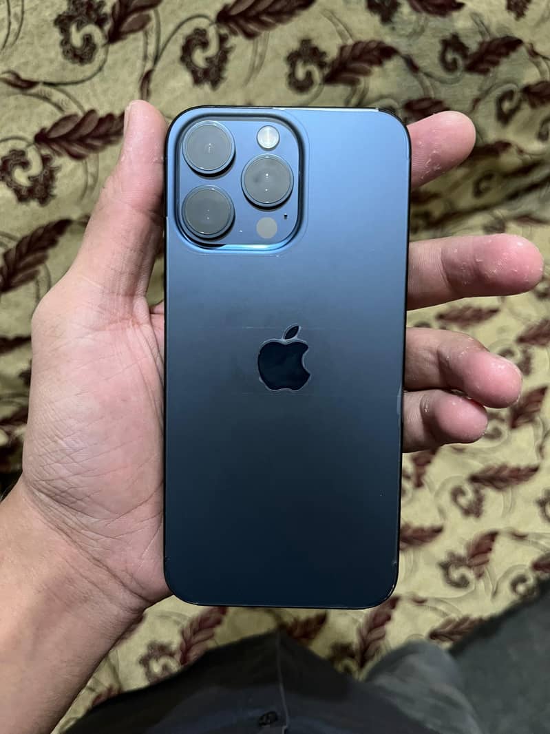 iPhone 15 Pro Max Read add 0
