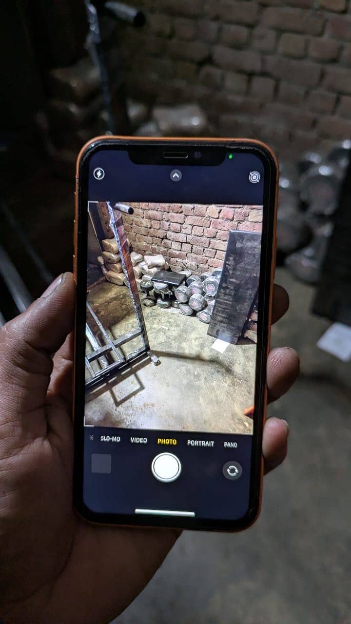 Apple iPhone XR 5