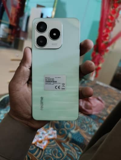 realme c63 6.128