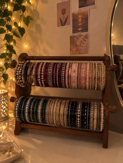Bangles stand