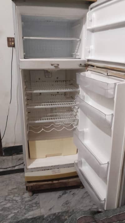pel refrigerator used but good condition