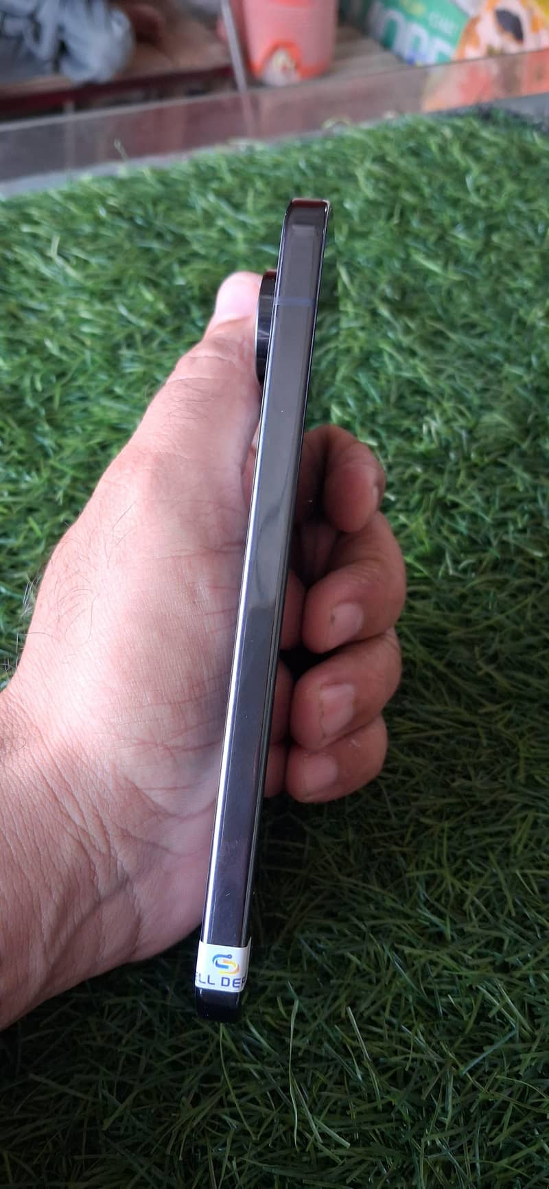 Google Pixel 10 Pro XL 2