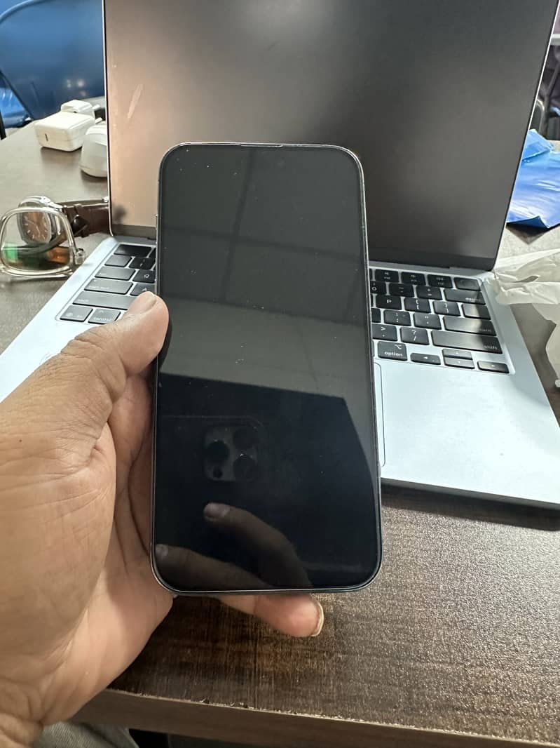 Apple iPhone 14 Pro Max 2