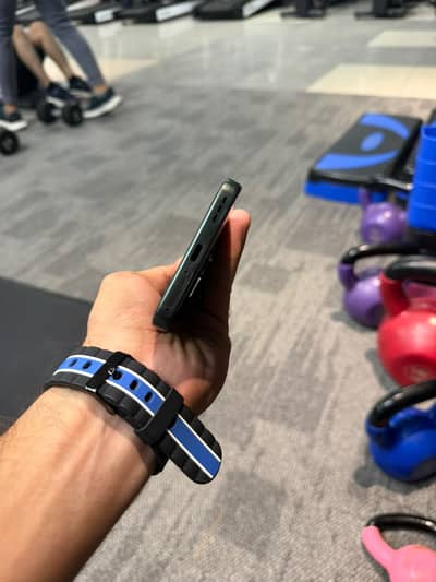 Oppo Reno 14F 5G mobile sell urgent with all accessories