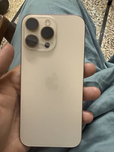 Apple iPhone 16 Pro Max