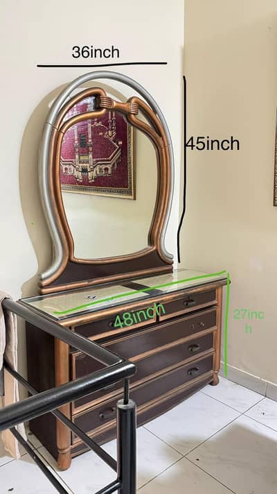 Solid wood Dressing Table/ Makeup table