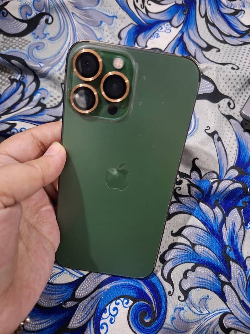 Apple iPhone 13 Pro Max 5