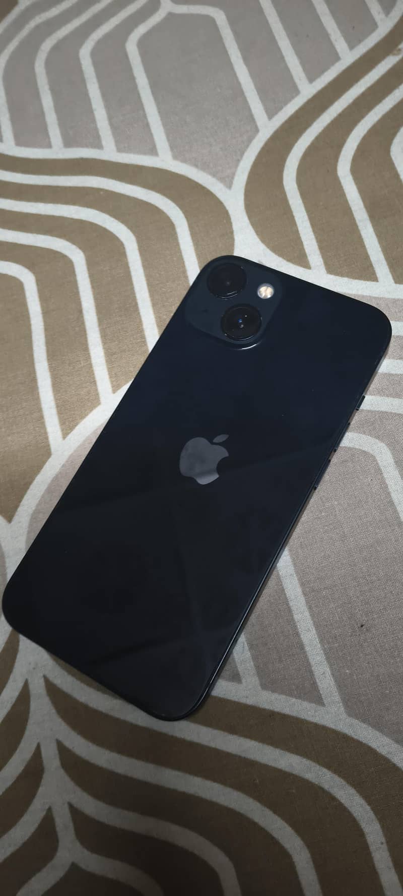 Apple iPhone 13 1