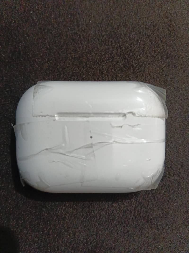Earbud 1