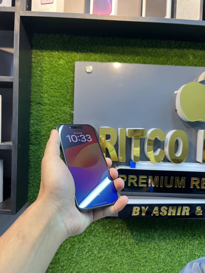 Apple iPhone 15 Pro 1