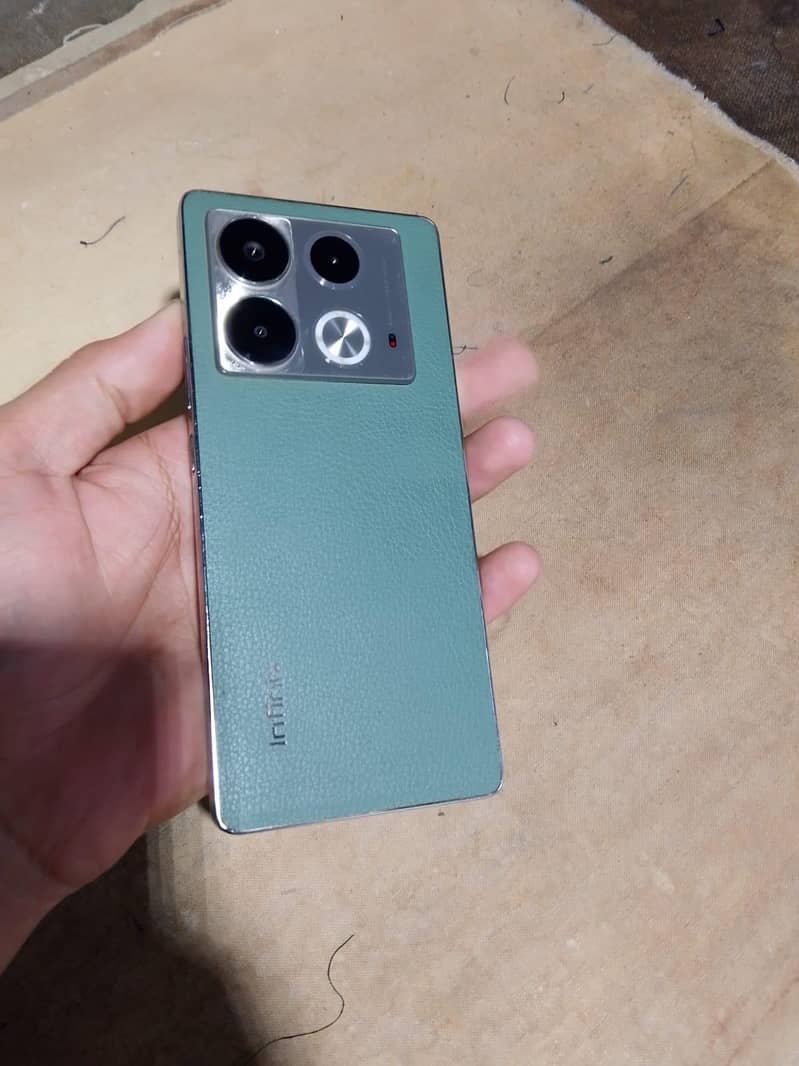 Infinix Note 40 1