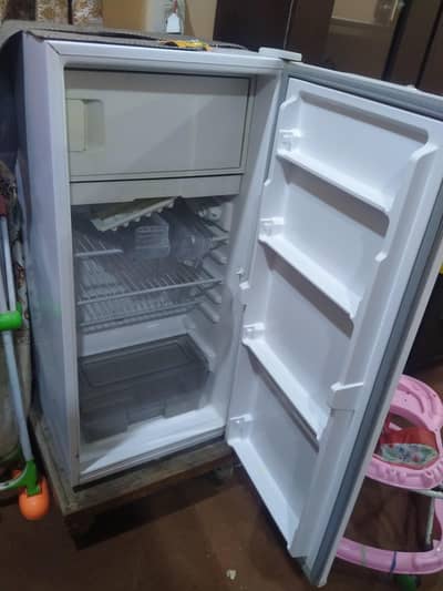 Dawlance. . urgent. . sale