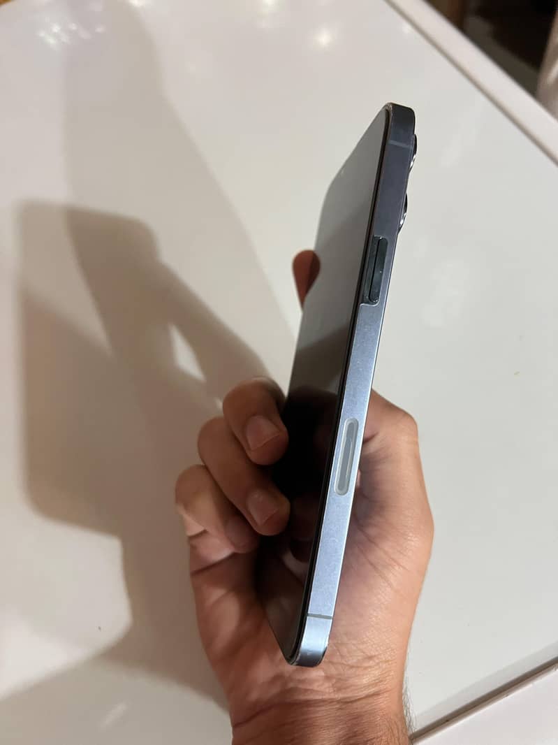 Apple iPhone 13 Pro Max 3