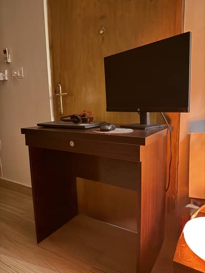 Office/Study Table