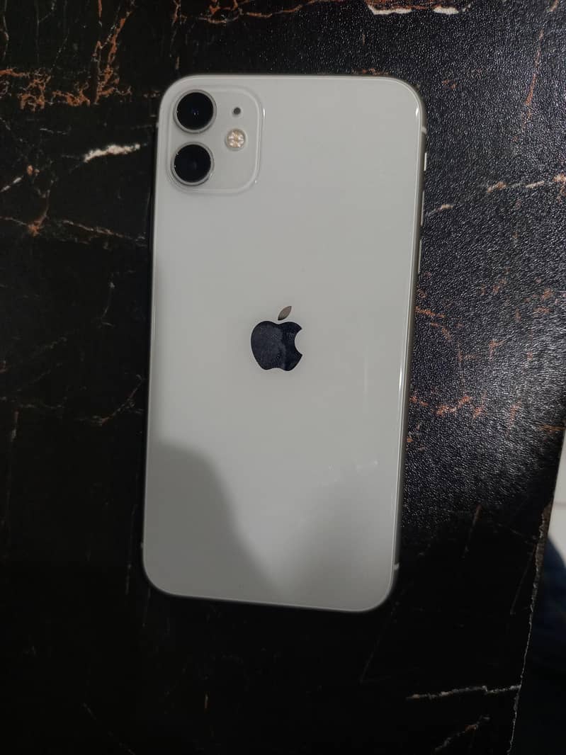 Apple iPhone 11 0