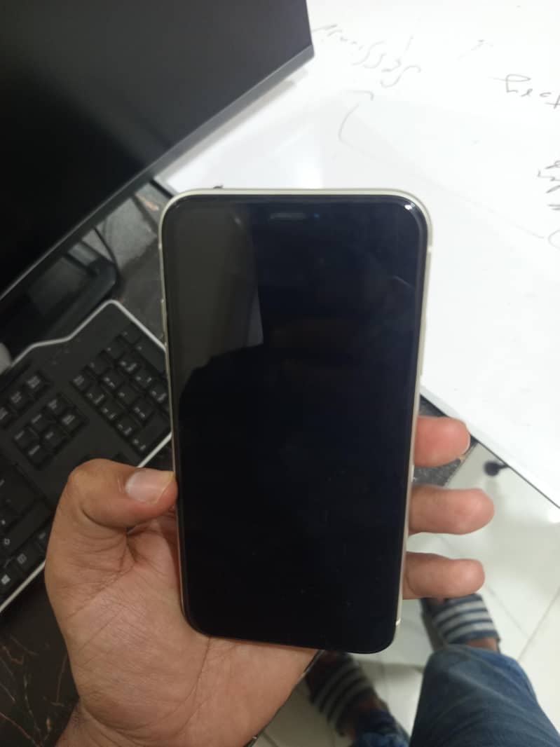 Apple iPhone 11 2