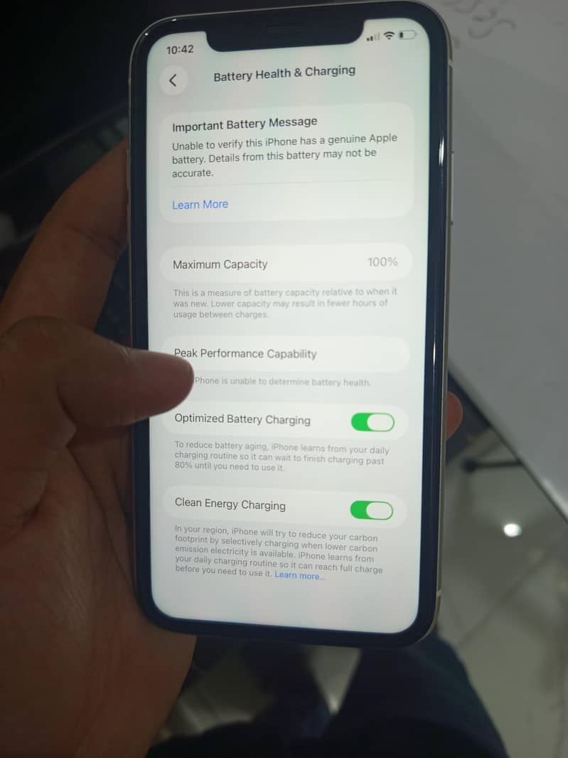 Apple iPhone 11 4