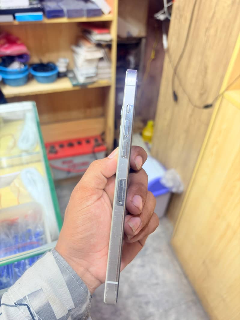 Apple iPhone 12 Pro Max 1