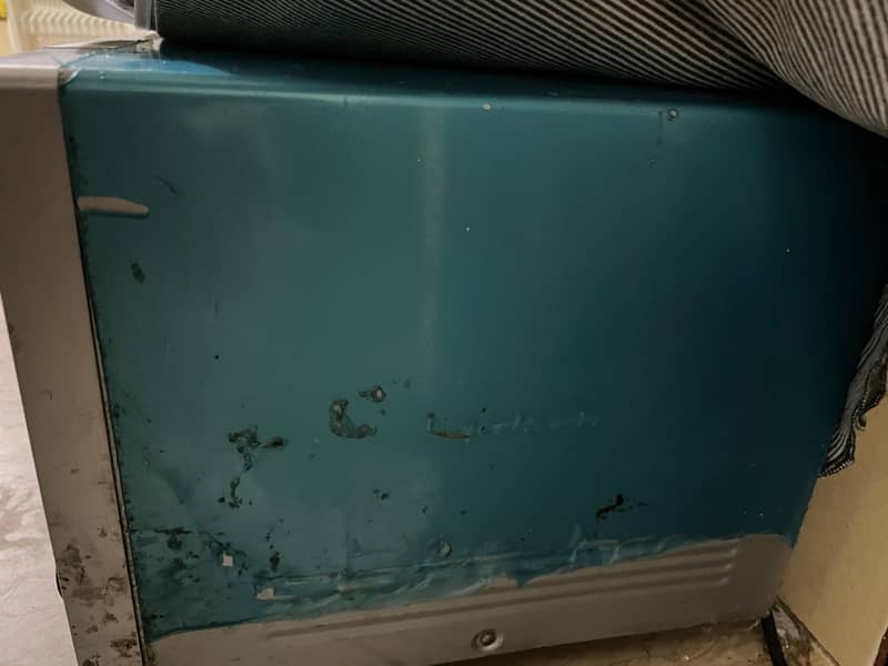 Microwave oven 1