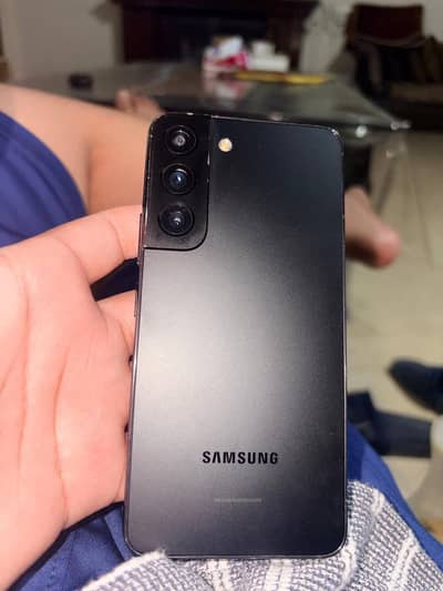 Samsung Mobile S22