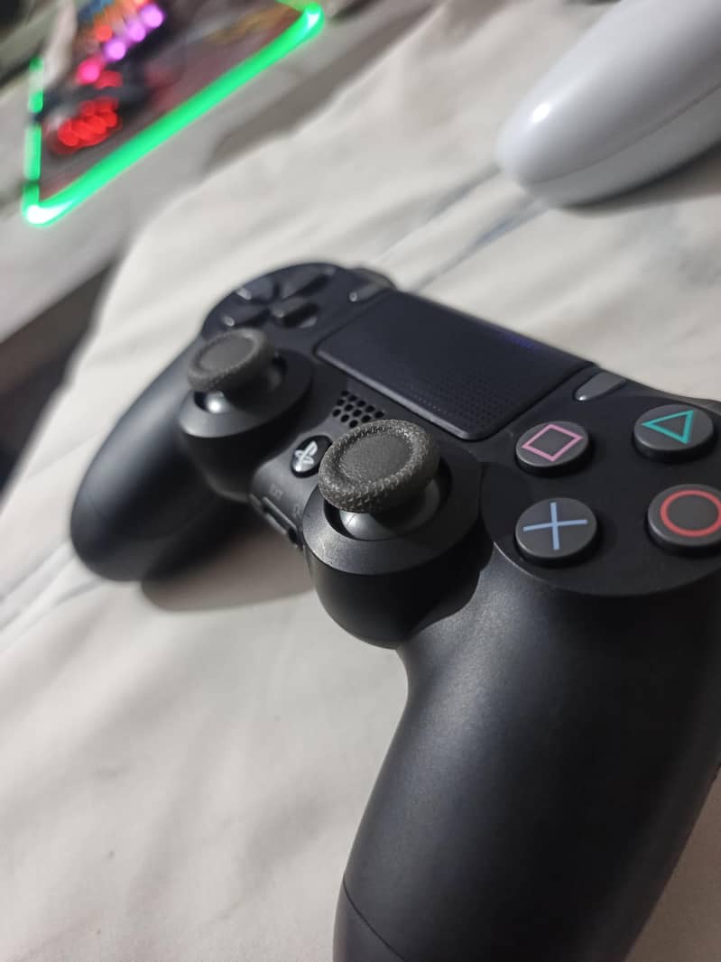 ps4 original controller 2nd generation mint condition 0