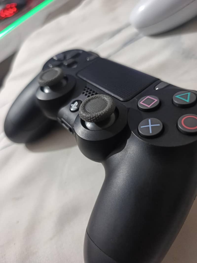 ps4 original controller 2nd generation mint condition 1