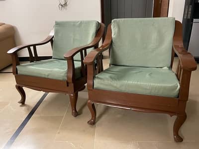 5 Seater Sheesham Wood Sofa Set (3+1+1) – Good Condition