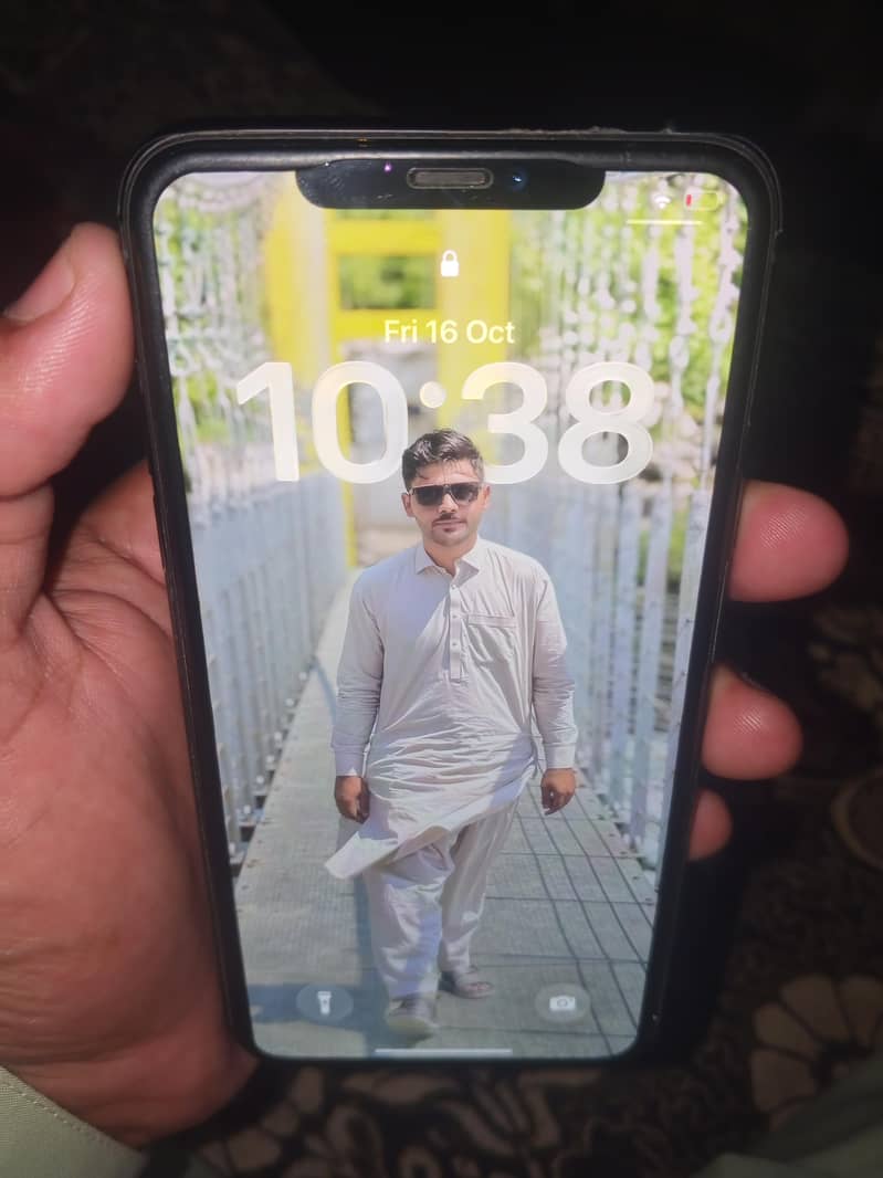 Apple iPhone 11 Pro Max 3