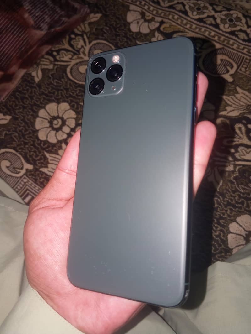 Apple iPhone 11 Pro Max 6