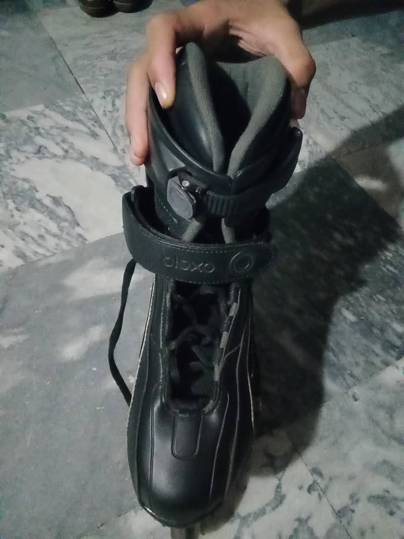 Skating shoes 1