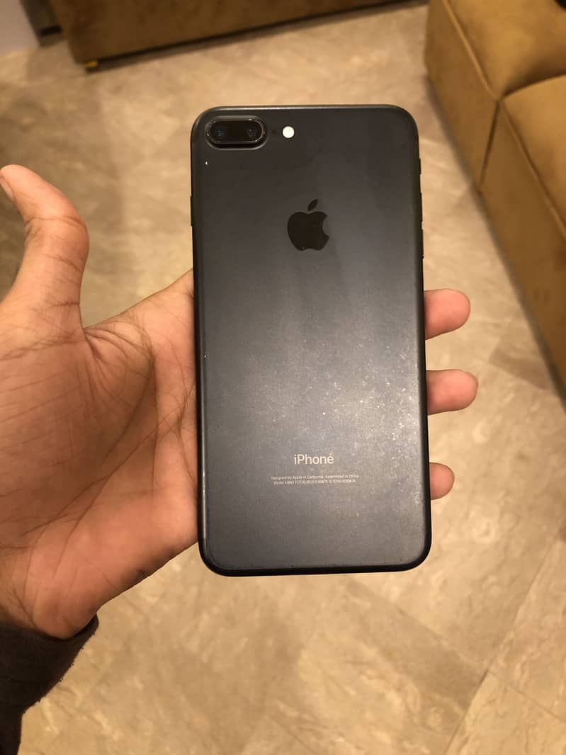 Apple iPhone 7 Plus 0