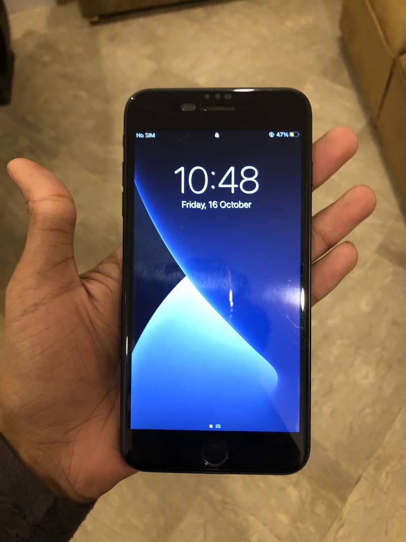 Apple iPhone 7 Plus 1