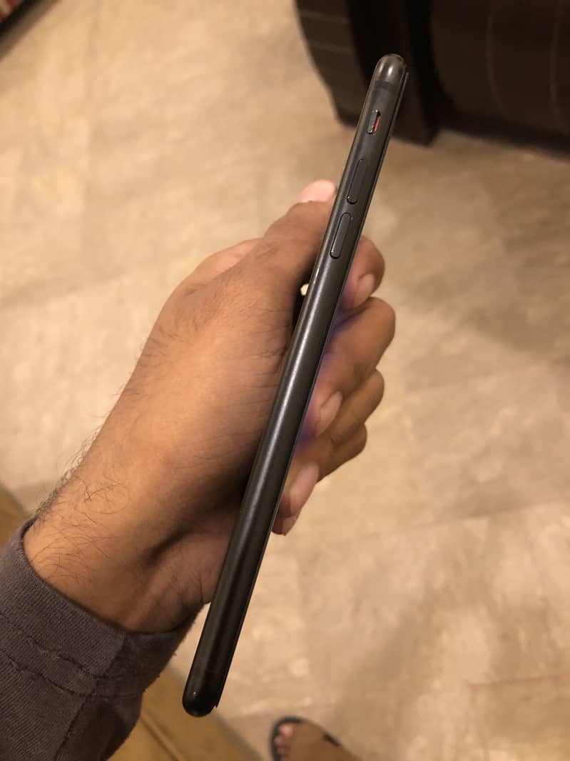 Apple iPhone 7 Plus 4