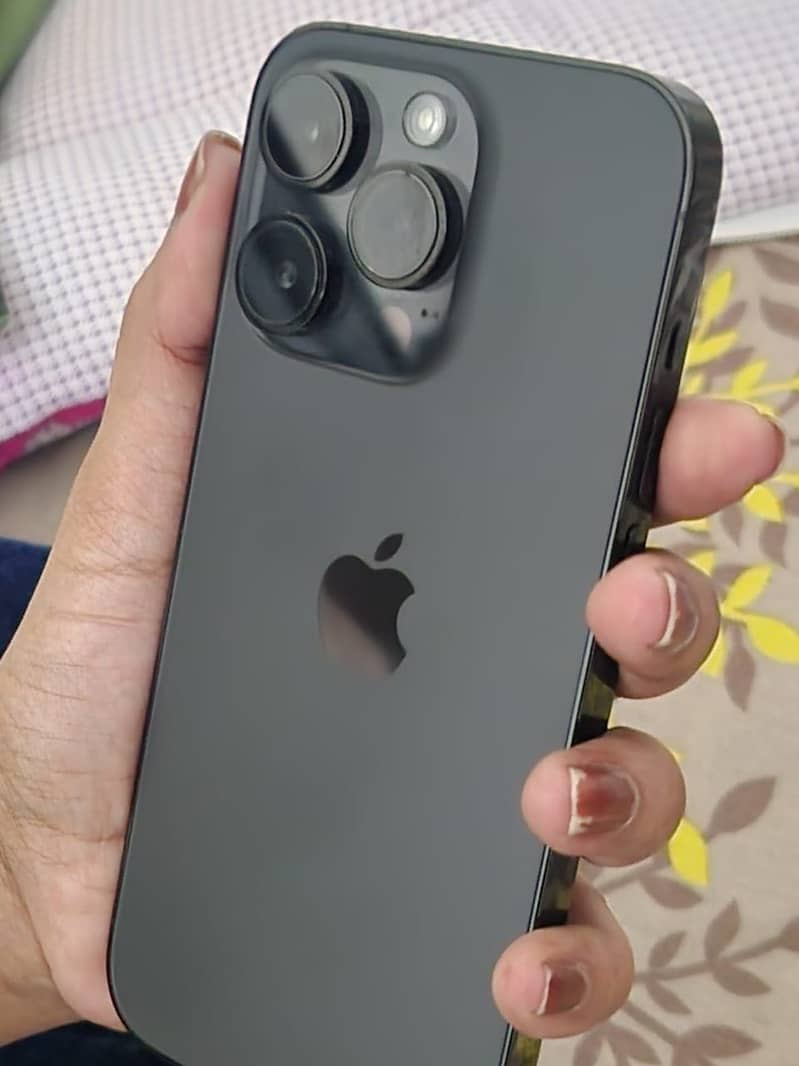 Apple iPhone 14 Pro 3