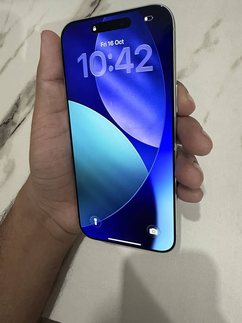 Apple iPhone 17 Pro Max 2