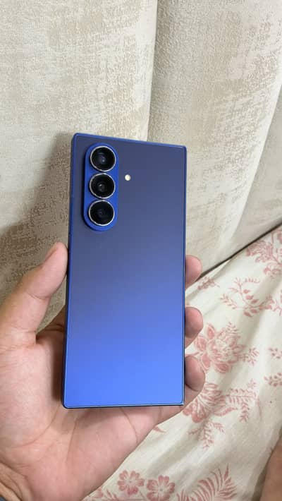 Samsung Mobile Z Fold 7