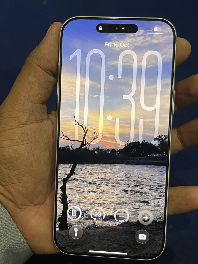 Apple iPhone 17 Pro Max 5