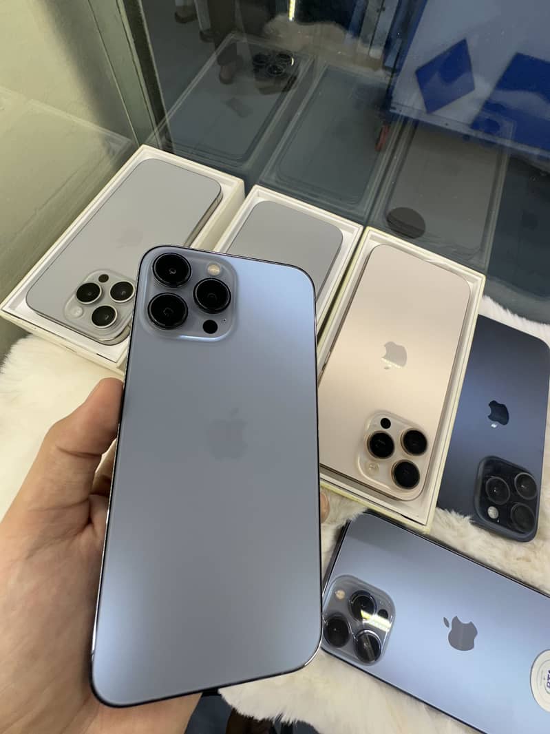iPhone 13 PRO MAX 2